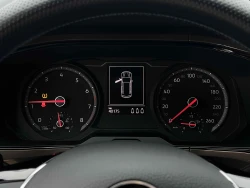Volkswagen Tharu 7