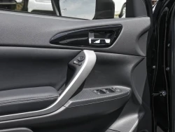 MITSUBUSHI ECLIPSE CROSS 22