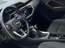 Audi Q3 17