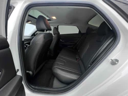 Hyundai Elantra 8
