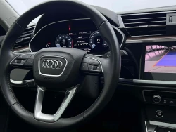 Audi Q3 8