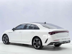 Kia K5 3