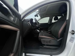 Audi Q3 9