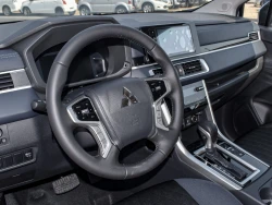 MITSUBISHI XPANDER 18