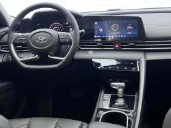 Hyundai Elantra 17