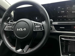 Kia KX3 6