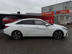 Hyundai Elantra, 2021 3