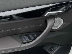 BMW X1 8