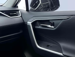Toyota RAV4 6