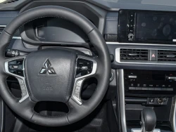 MITSUBISHI XPANDER 17
