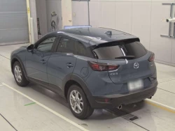 MAZDA CX-3 1